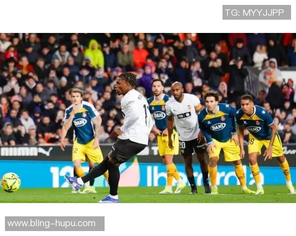 西班牙裁判新规主裁若被VAR纠正两次将面临处罚